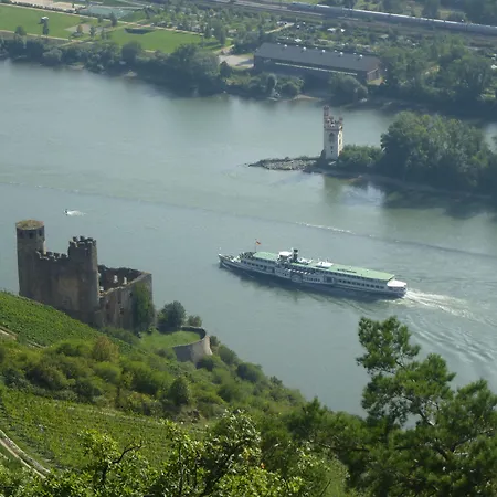 Schuster Und Gaestehaus Hotel 3*