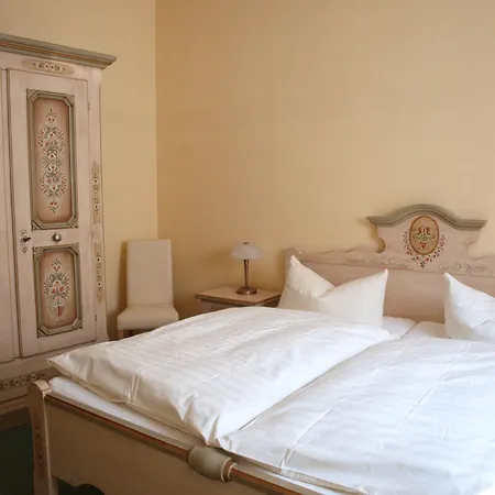 Hotel Schuster Und Gaestehaus Rüdesheim am Rhein