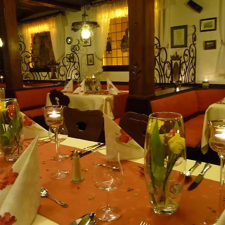 Schuster Und Gaestehaus Hotell