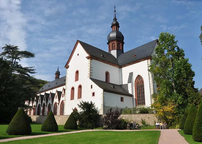 Schuster Und Gaestehaus Рюдесгайм-ам-Райн