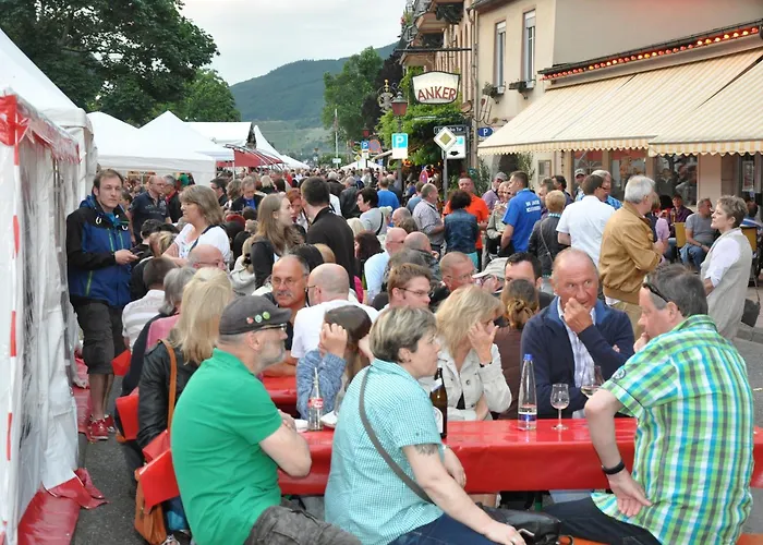 Schuster Und Gaestehaus Готель 3*